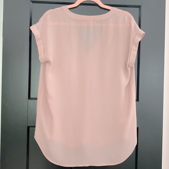 Philosophy Sheer Pink/Mauve, Cap Sleeve, V-Neck Blouse. High/Low. Size Medium - Picture 5 of 11